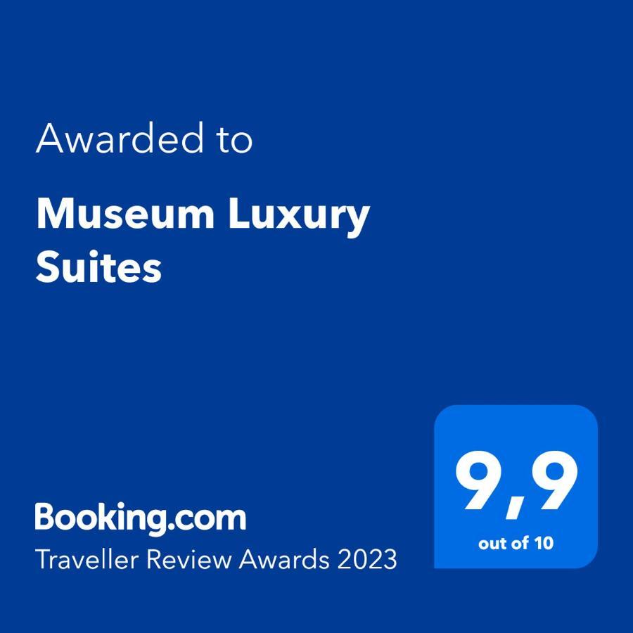 Museum Luxury Suites Naples Exterior photo